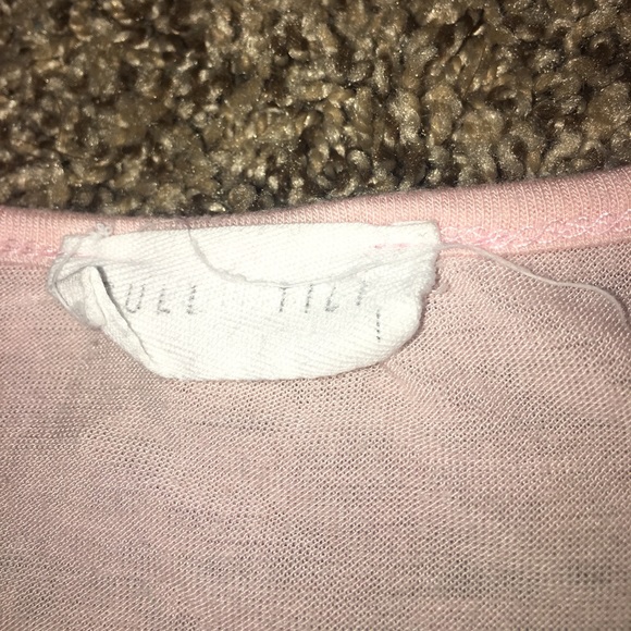 Light pink Hi-low Tillys shirt - Picture 2 of 4